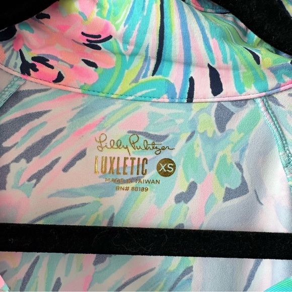 Lilly Pulitzer Luxletic Quarter Zip - Picture 3 of 3